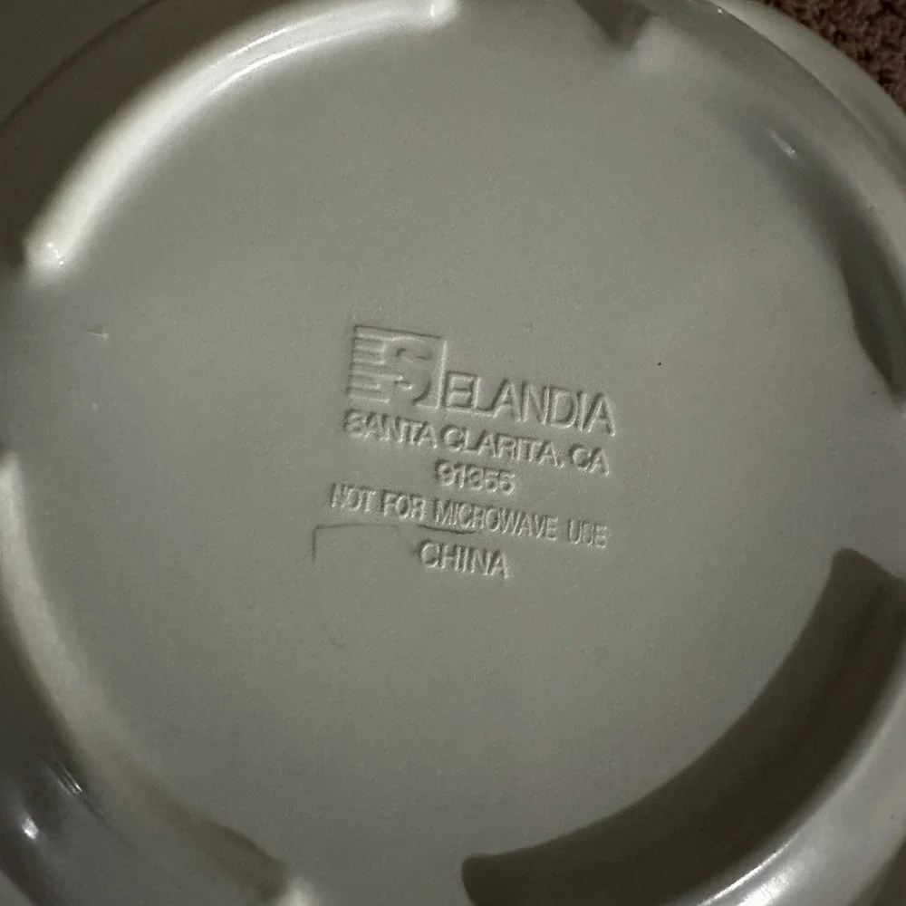 Barney Dinosaur Plate and Bowl 1993 Snowman‎ Snow Winter Loves to Play Vintage